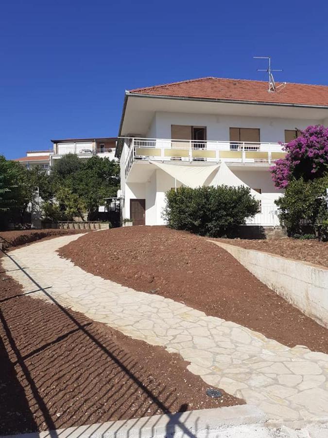 Apartman Simac Okrug Gornji تروغير المظهر الخارجي الصورة