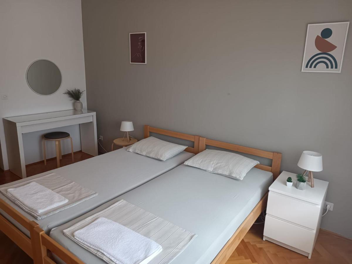 Apartman Simac Okrug Gornji تروغير المظهر الخارجي الصورة