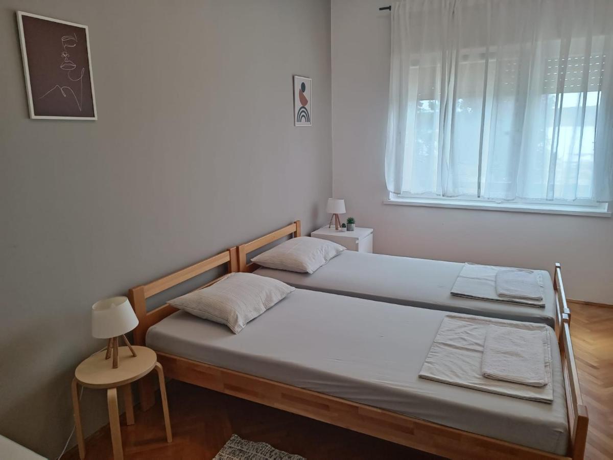Apartman Simac Okrug Gornji تروغير المظهر الخارجي الصورة